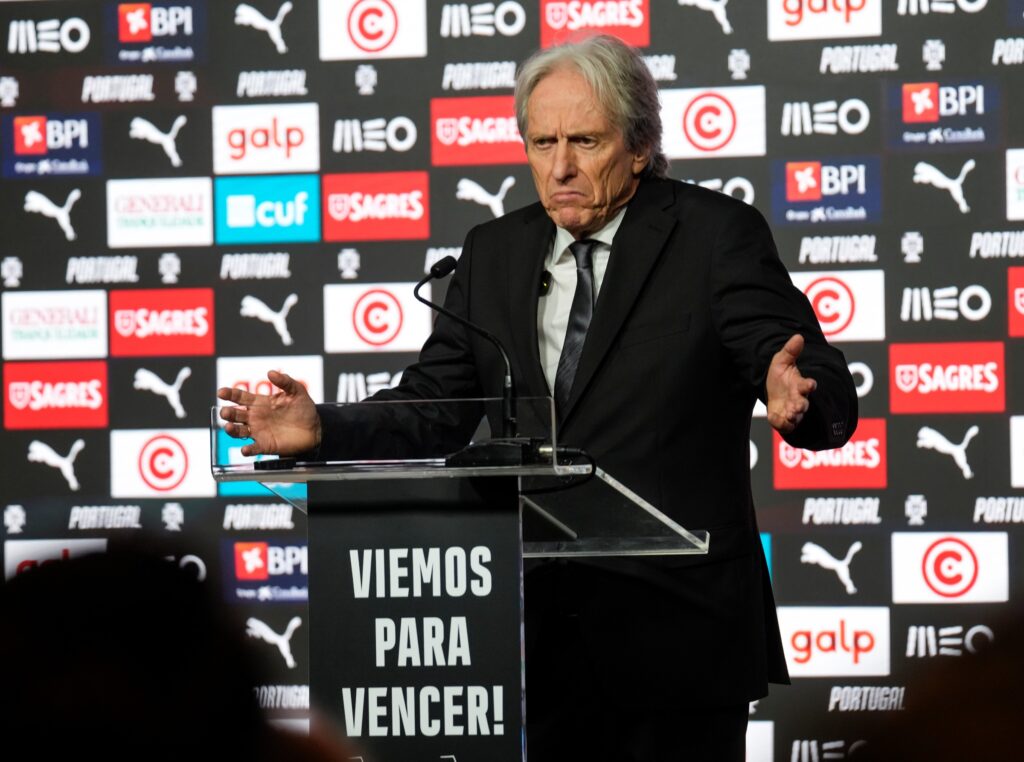 torcida-pede-jorge-jesus-na-selecao-brasileira-apos-critica-a-neymar