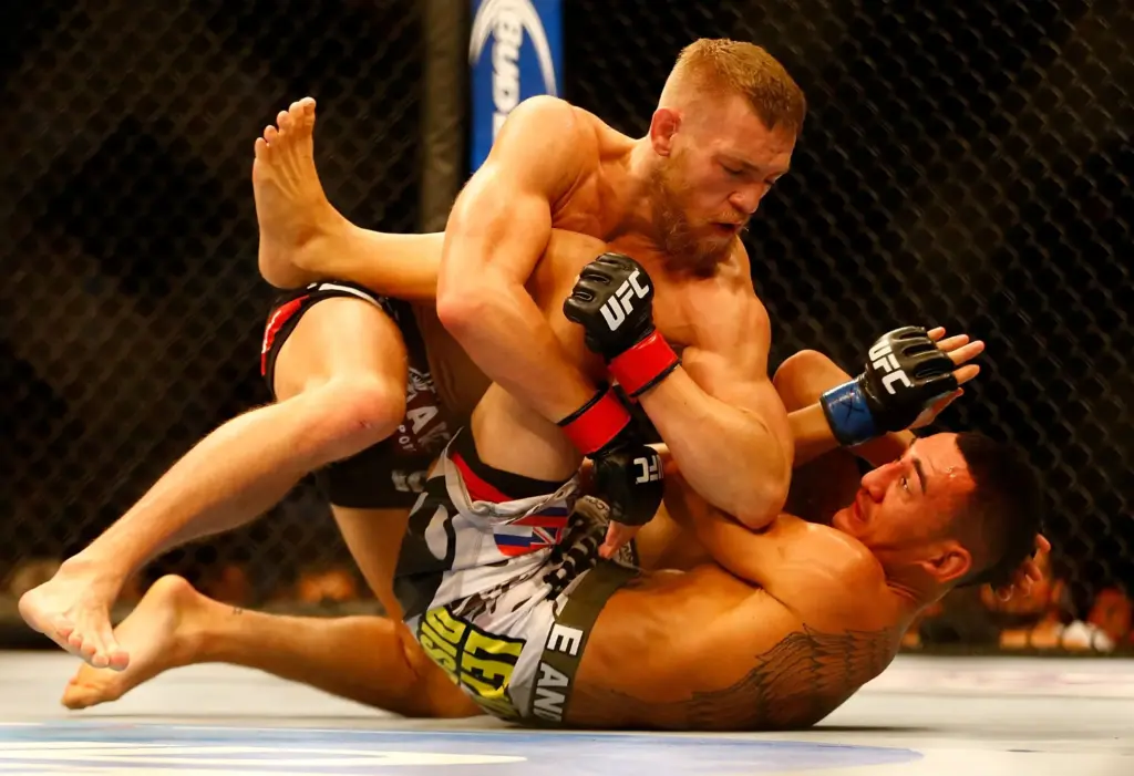mcgregor-retorna-ao-ufc-apos-5-anos-em-reedicao-de-duelo-com-holloway