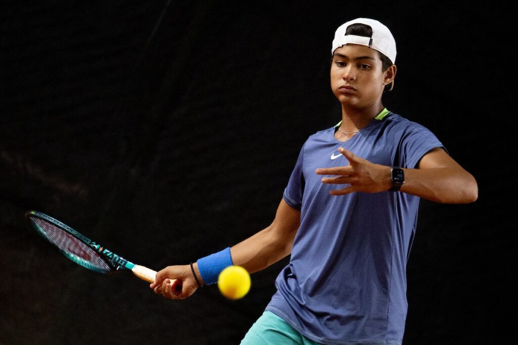guto-miguel-e-campeao-juvenil-nas-duplas-em-wimbledon