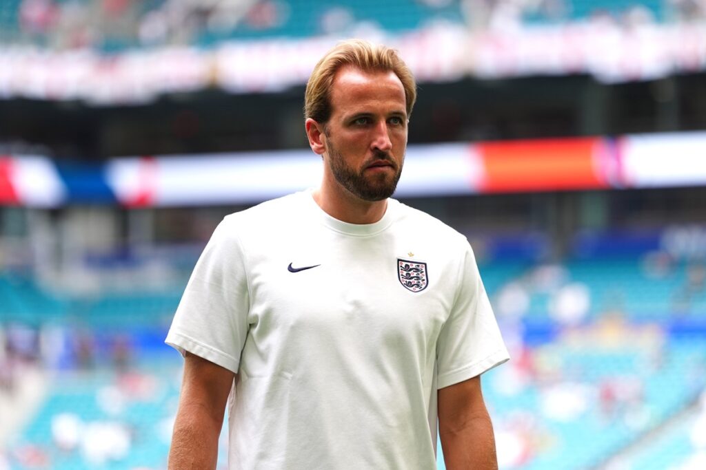 com-kane-e-bellingham,-inglaterra-esta-escalada-contra-noruega