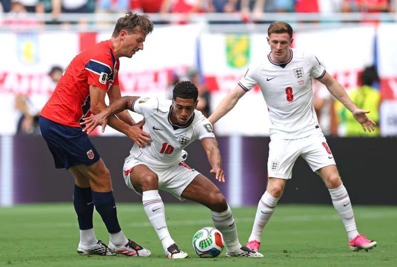 noruega-1-x-2-inglaterra:-veja-os-melhores-momentos-das-quartas-da-copa