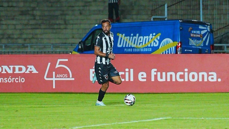apos-cobrir-copa-do-mundo,-nene-decide-vitoria-do-botafogo-pb-na-serie-c