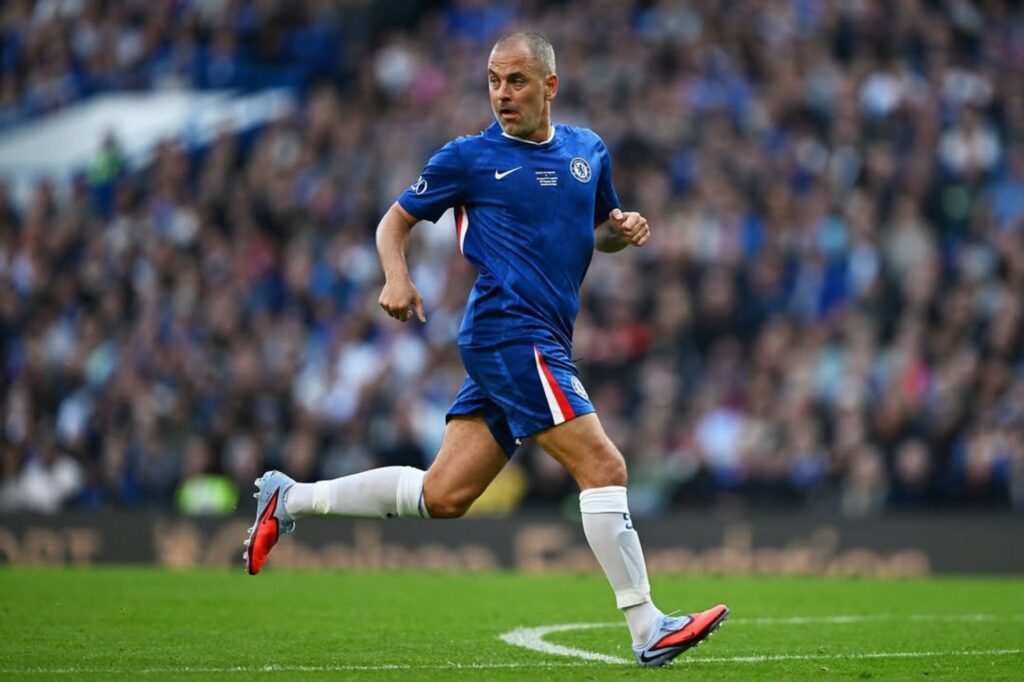joe-cole-provoca-messi-e-crava-vitoria-da-inglaterra-sobre-a-argentina