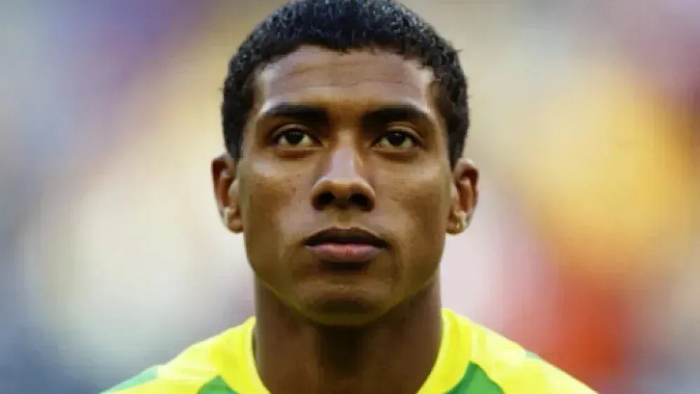 pentacampeao-com-a-selecao-brasileira,-kleberson-e-internado-em-curitiba