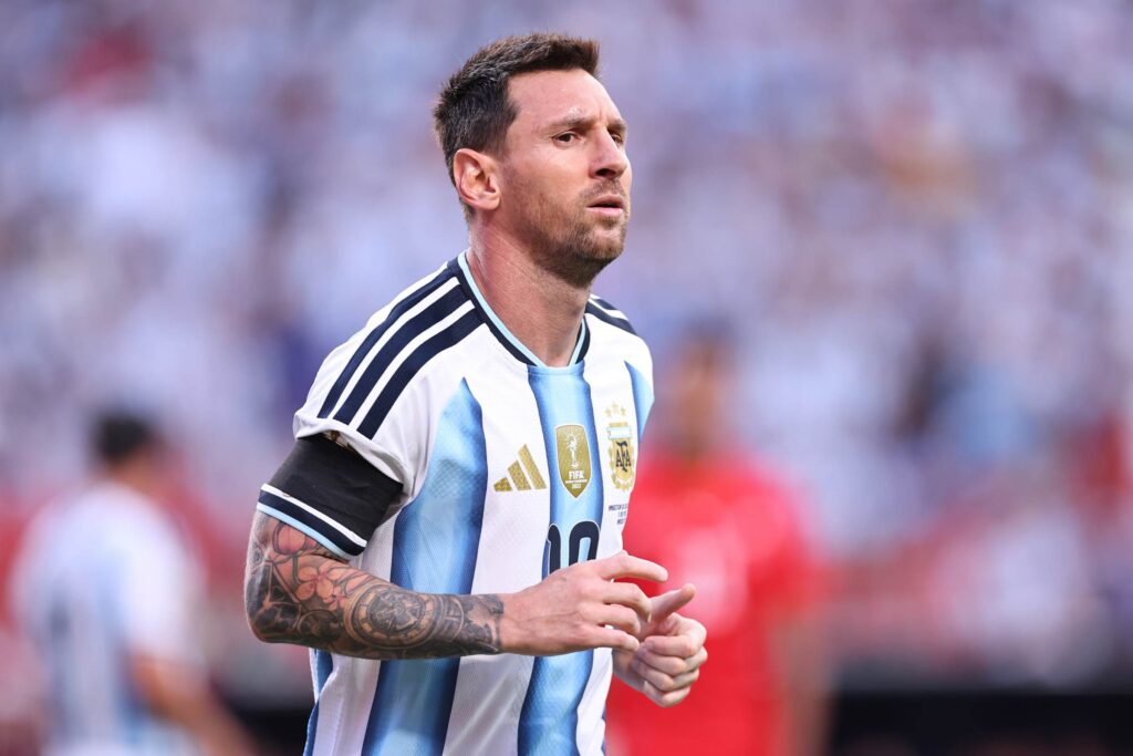 copa-do-mundo:-messi-se-despede-da-“base-argentina”-antes-de-semifinal