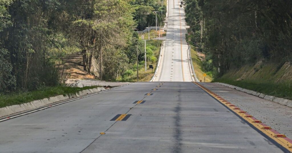 com-r$-5-bi-em-investimentos,-pr-lidera-ranking-de-rodovias-em-concreto