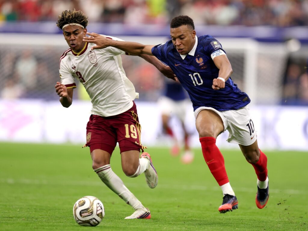 yamal-supera-mbappe-e-sera-3o-atleta-mais-jovem-em-finais-de-copas