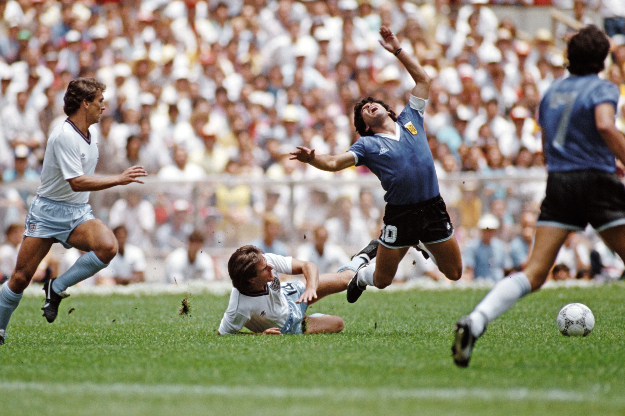 alem-do-campo:-argentina-e-inglaterra-decidem-vaga-na-final-da-copa