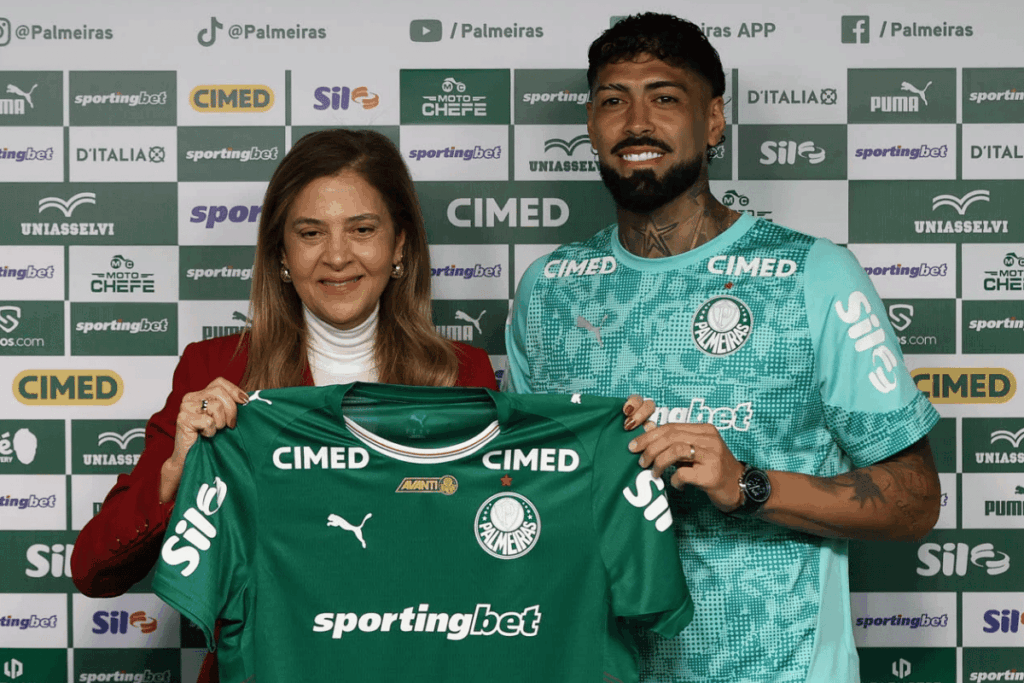 palmeiras-apresenta-oficialmente-o-zagueiro-barboza,-ex-botafogo