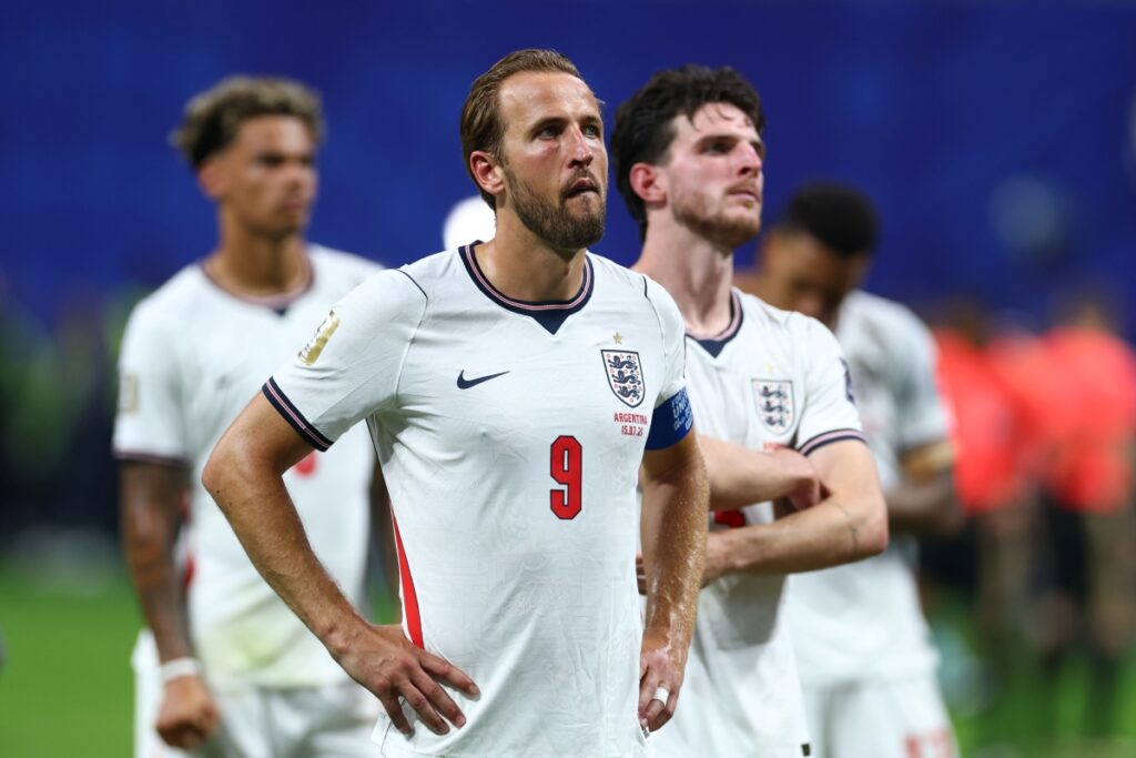 “vazio-que-sentimos-agora”,-diz-harry-kane-sobre-derrota-na-copa