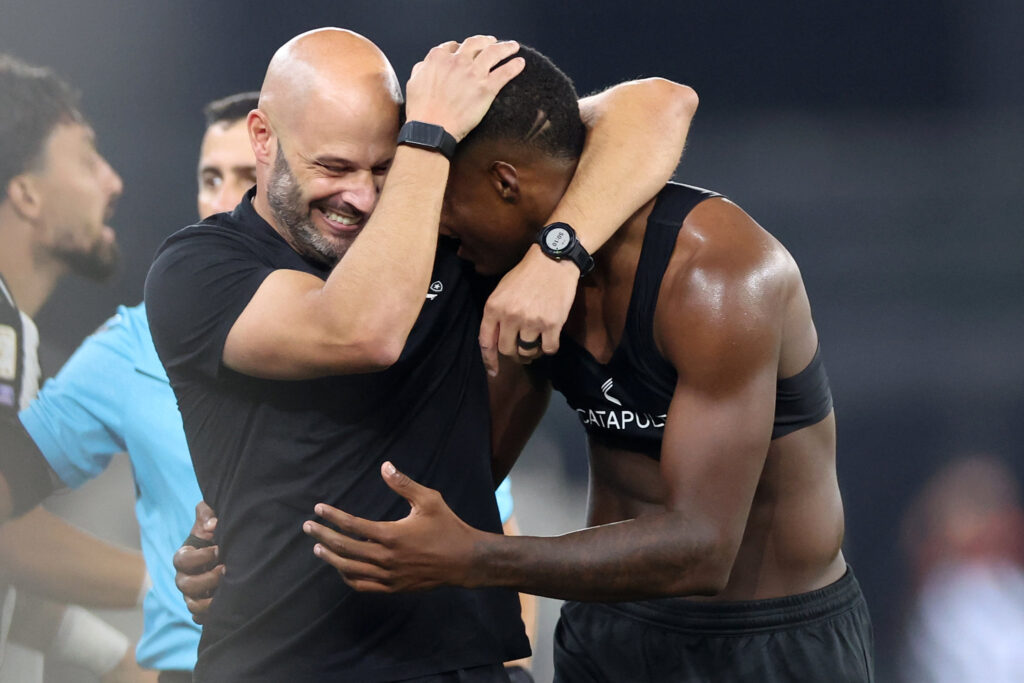 franclim-elogia-jovens-atletas-em-vitoria-do-botafogo-no-brasileirao