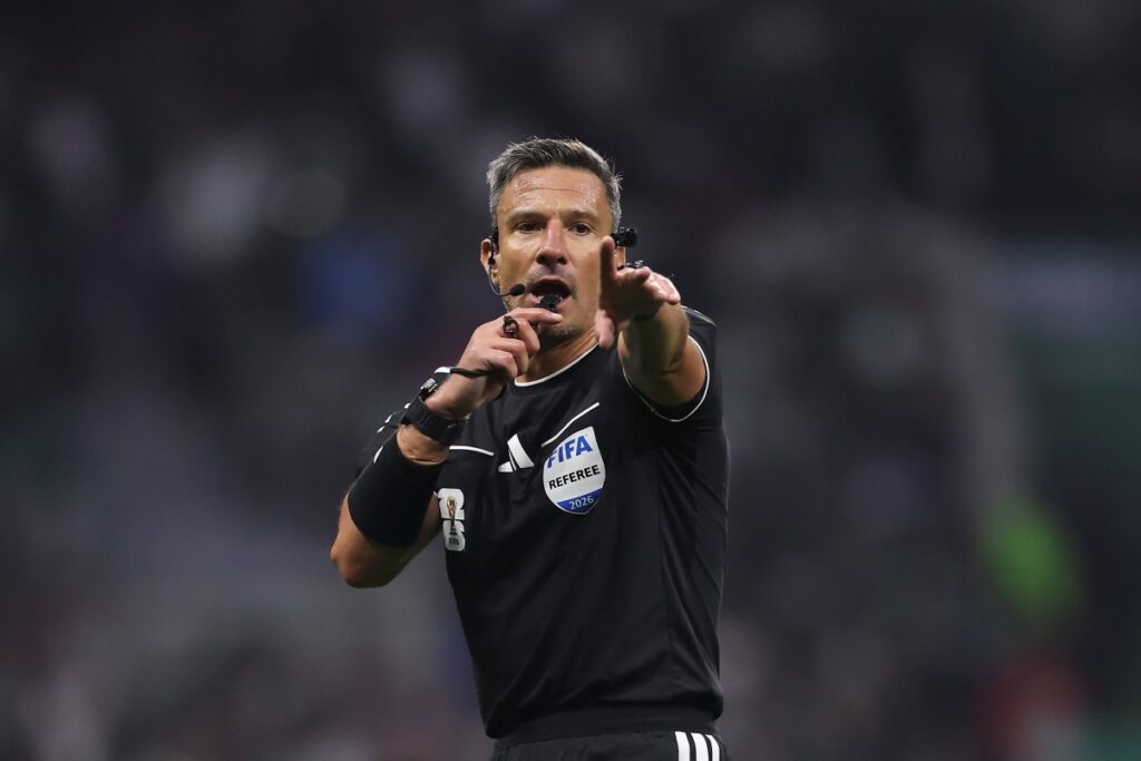 fifa-escolhe-arbitro-esloveno-para-apitar-a-final-da-copa-do-mundo