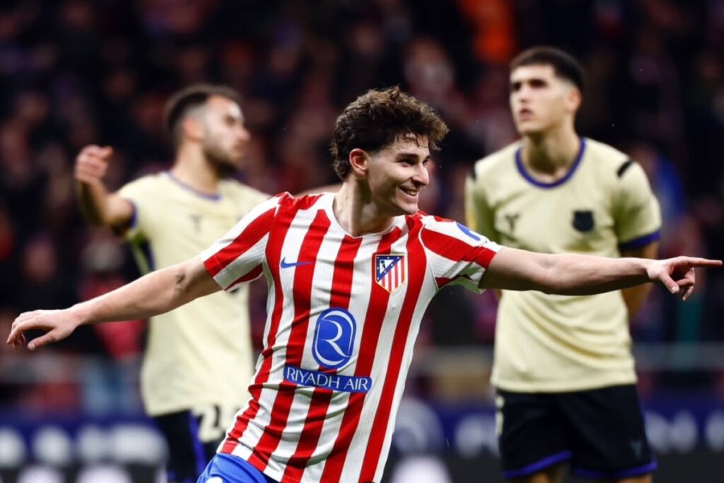 atletico-de-madrid-confirma-que-nao-aceitara-oferta-por-julian-alvarez