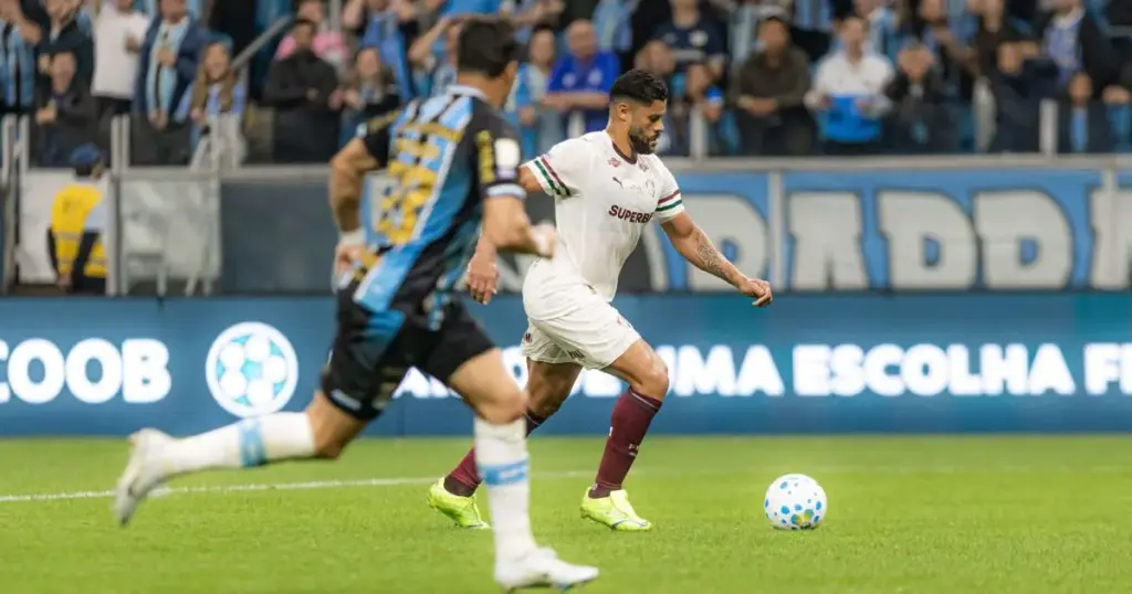 Grêmio reage no fim e empata com o Fluminense no Brasileirão