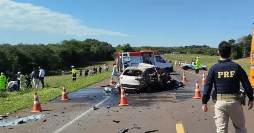 Motorista morre após causar acidente com ultrapassagem em rodovia no Paraná