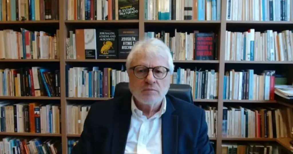 É preciso superar polarização com união da terceira via, diz filósofo