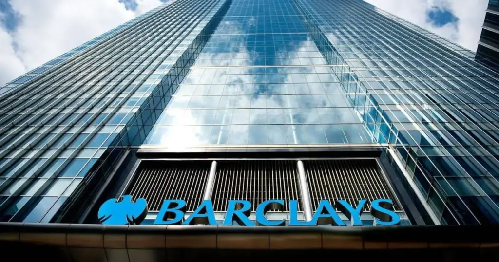 Barclays supera expectativas e lucra 3,25 bilhões de libras no 2º trimestre
