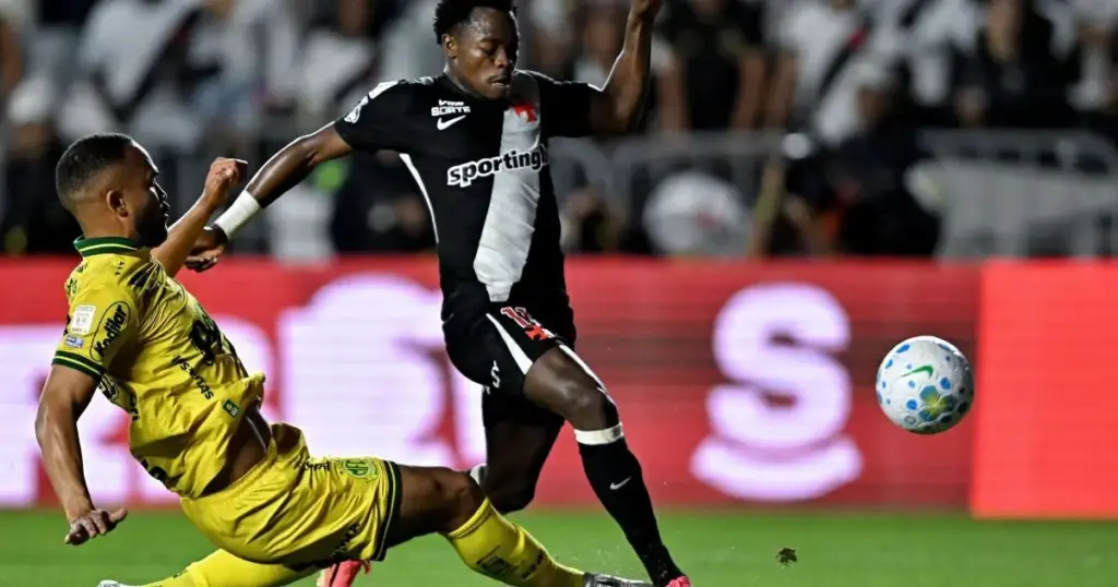 Brasileirão: com golaço, Vasco busca empate com Mirassol, mas segue no Z4