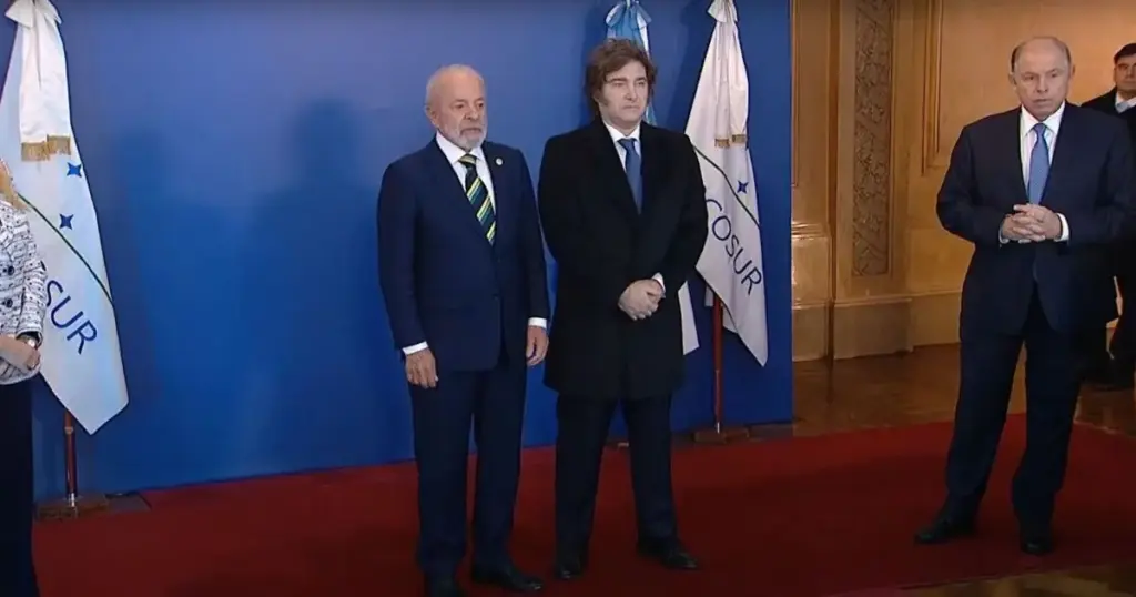 Campanha de Lula pede que PGR investigue ida de Milei à convenção do PL