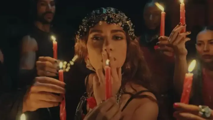Pombagira: a força feminina que atravessa Equilibrivm II, de Anitta