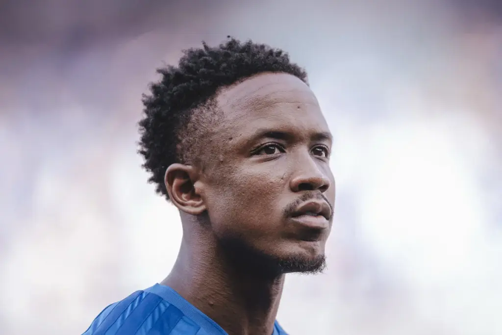 Atacante do Cruzeiro, Sinisterra vai tratar lesão da coxa na Finlândia