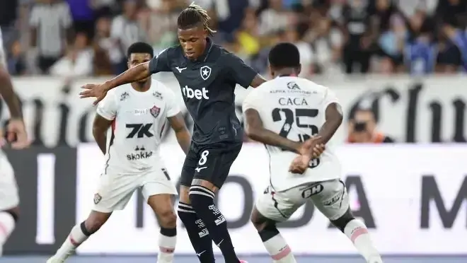 Botafogo provoca Palmeiras nas redes sociais após fim da “novela Danilo”