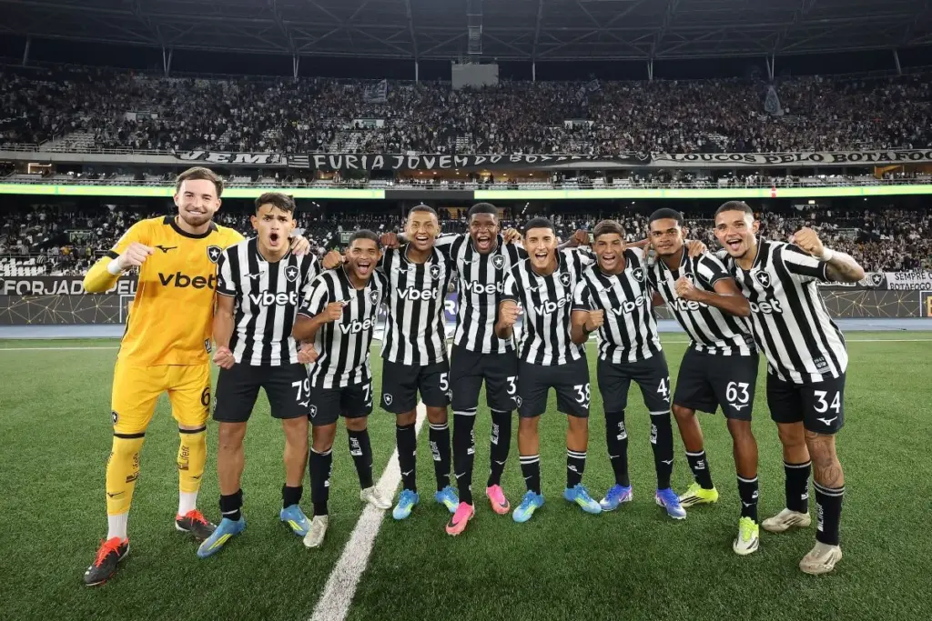 Botafogo x Vitória: saiba onde assistir ao confronto pelo Brasileirão
