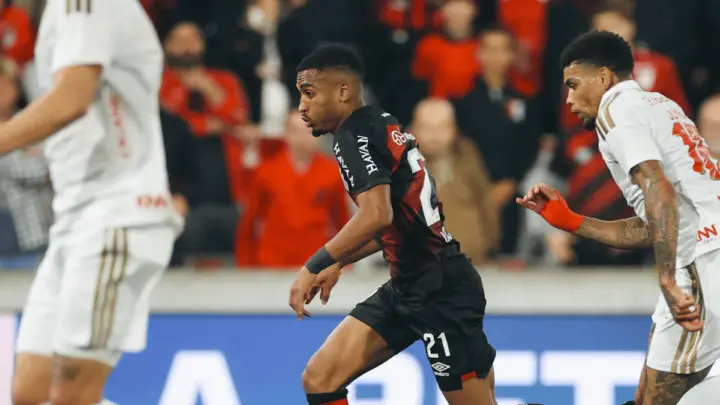 Brasileirão: Athletico-PR vence Internacional e se mantém em 3º lugar
