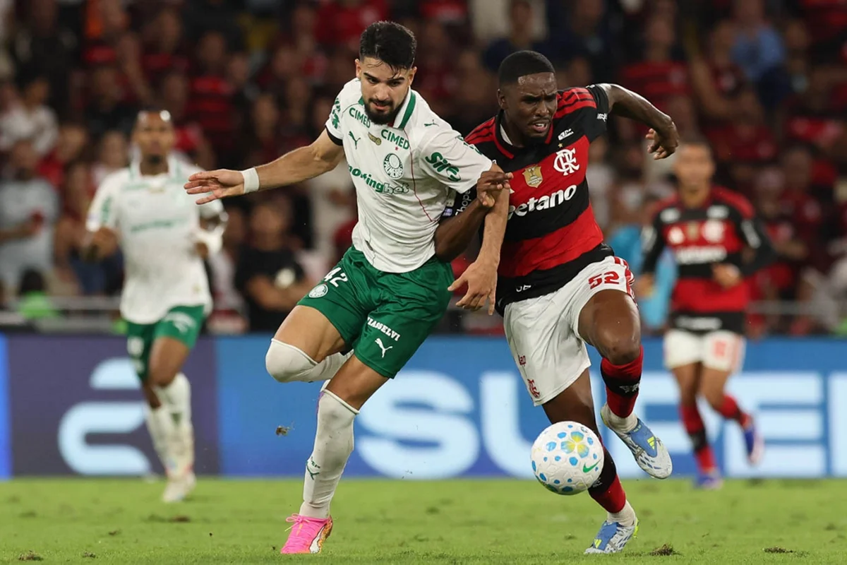 Brasileirão: Palmeiras e Flamengo retomam briga pelo topo nesta quarta