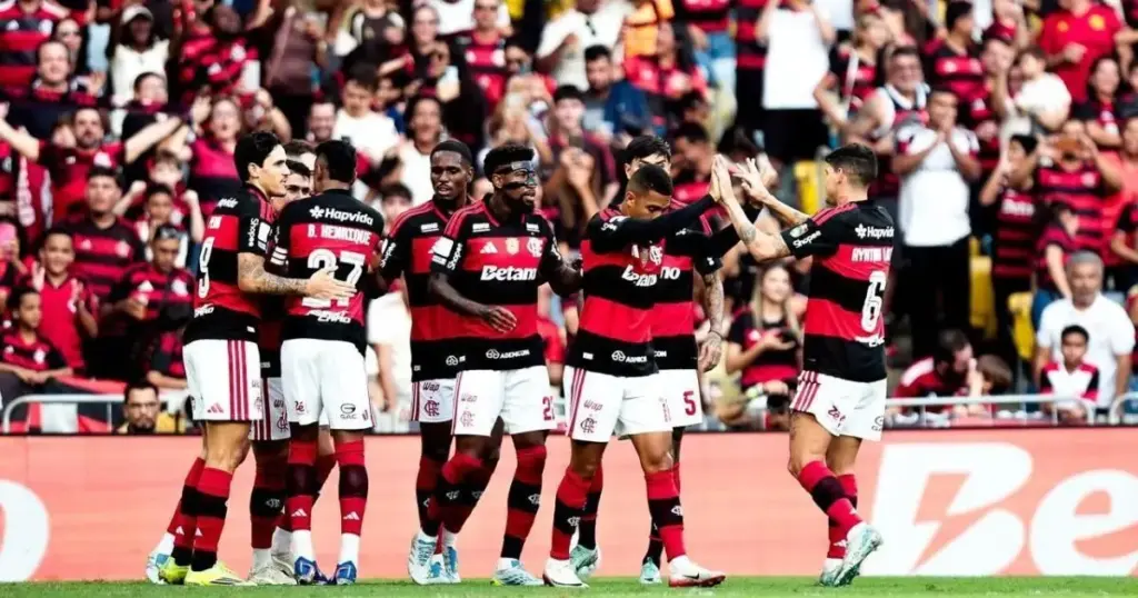 Flamengo enfrenta Chapecoense para seguir sonhando com título Brasileiro