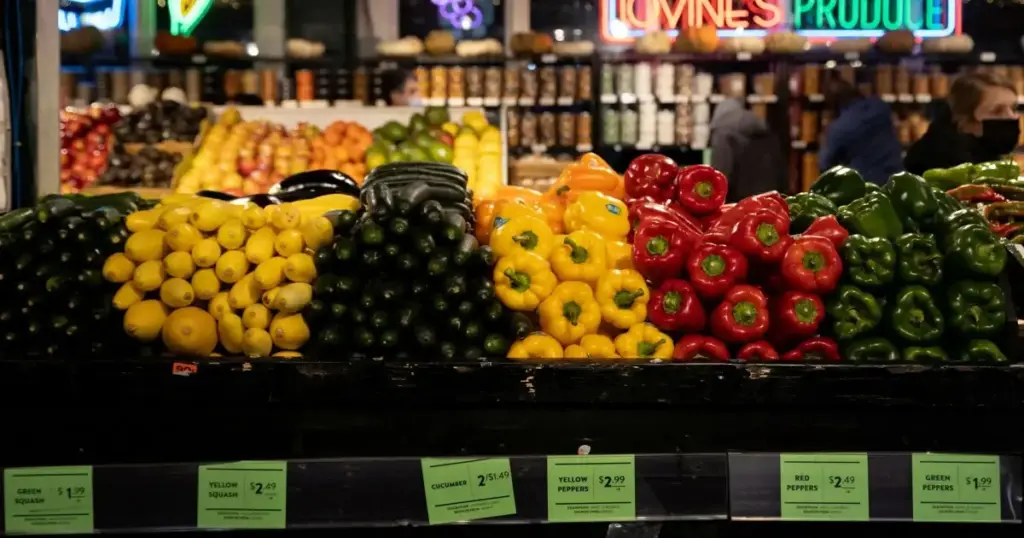 Comercialização de hortigranjeiros recua 0,82% em 2025, diz Conab