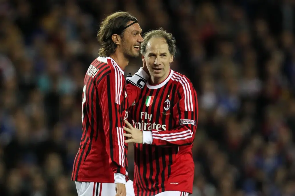 Companheiro de Baresi no Milan, Maldini lamenta morte do ex-zagueiro