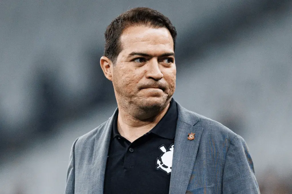 Corinthians: Marcelo Paz revela desejo por renovação de Memphis Depay