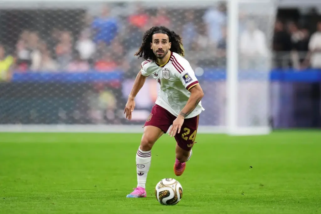 Cucurella confirma que tatuará De la Fuente após título da Copa 2026