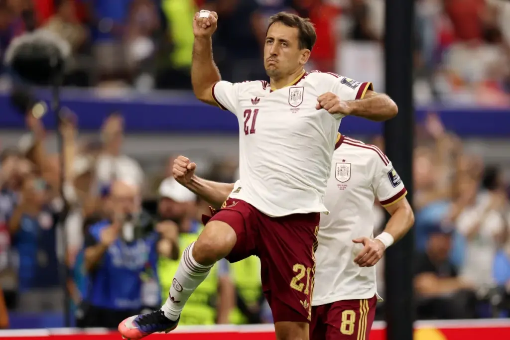 Espanha chega à final da Copa com meio dominante e artilheiro discreto