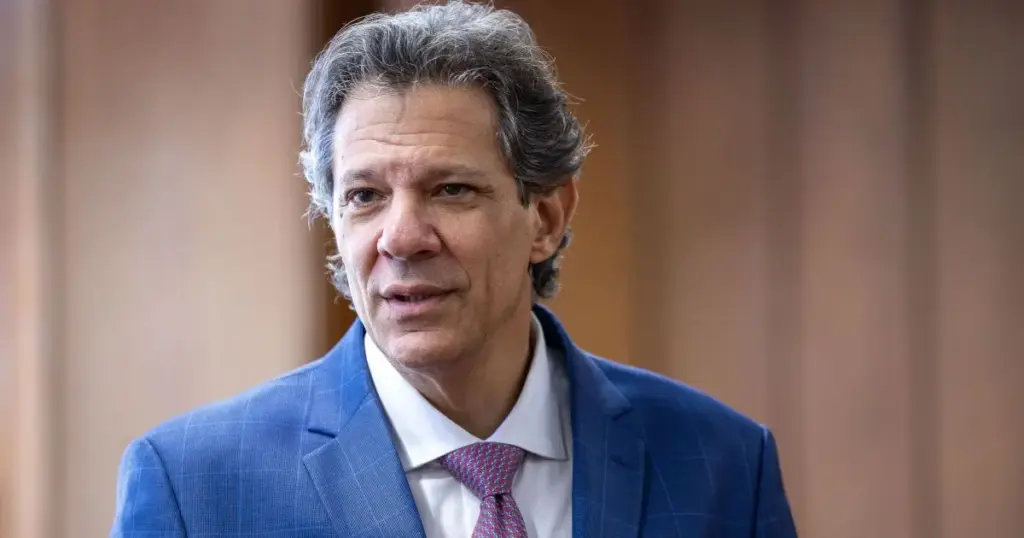 Haddad reclama da remuneração de policiais: “um dos menores salários”