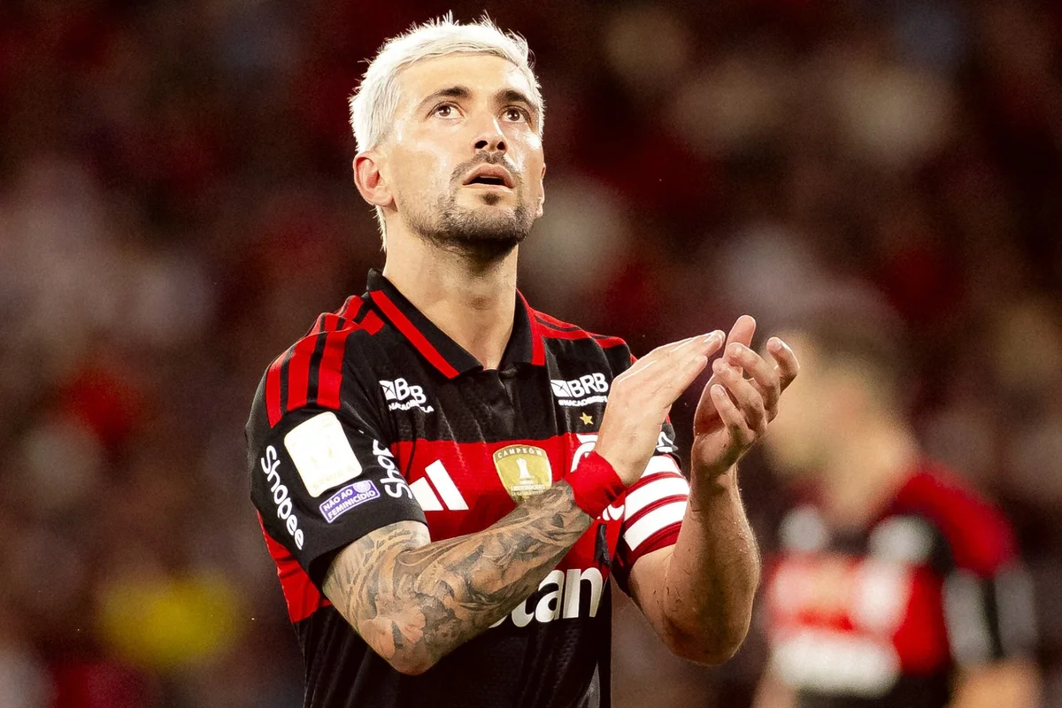 Flamengo: Arrascaeta volta a ser relacionado após quase três meses