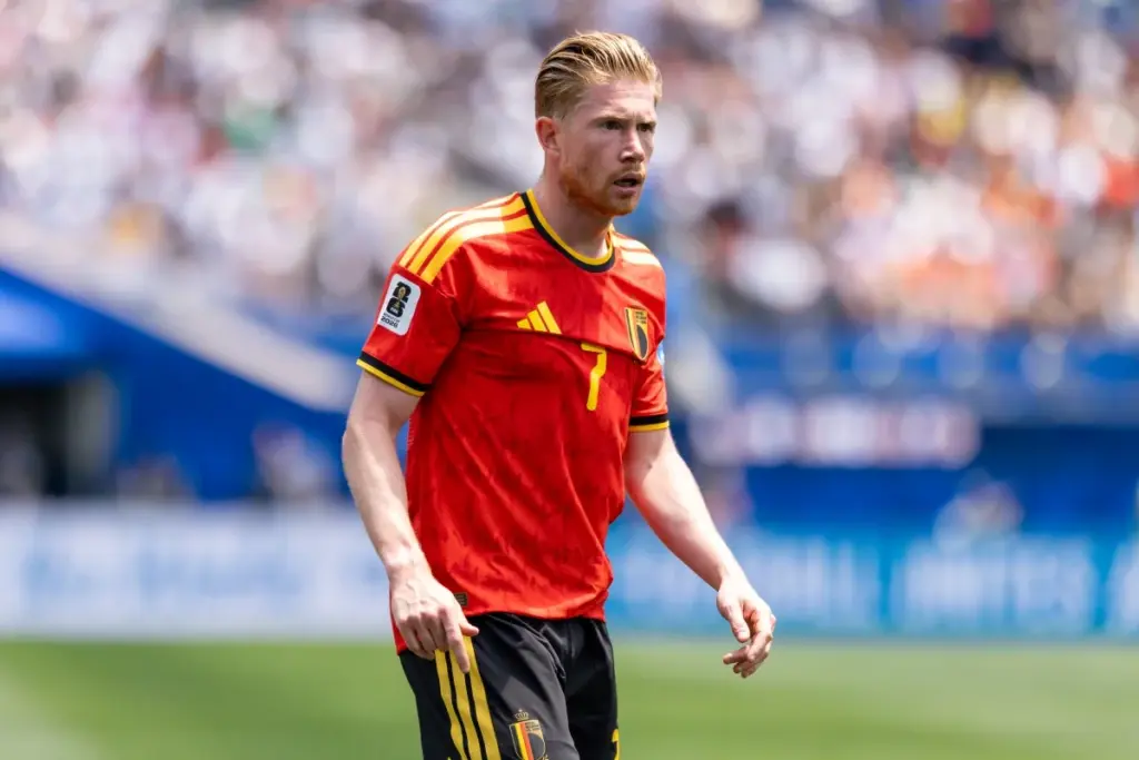 Galatasaray prepara oferta milionária para contratar De Bruyne