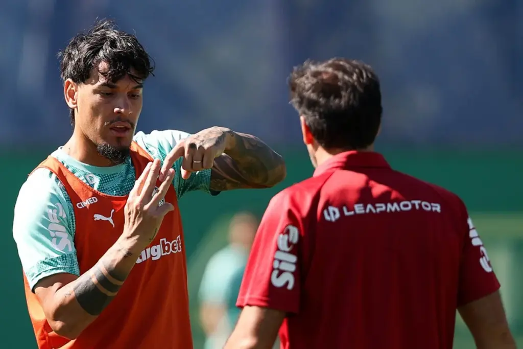 Gustavo Gómez tem lesão na coxa e desfalca Palmeiras na Copa do Brasil