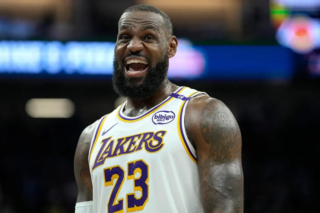 LeBron James é a nova estrela do Philadelphia 76ers