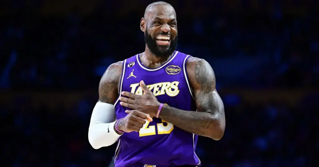 Com LeBron, 76ers monta supertime; veja o provável quinteto titular