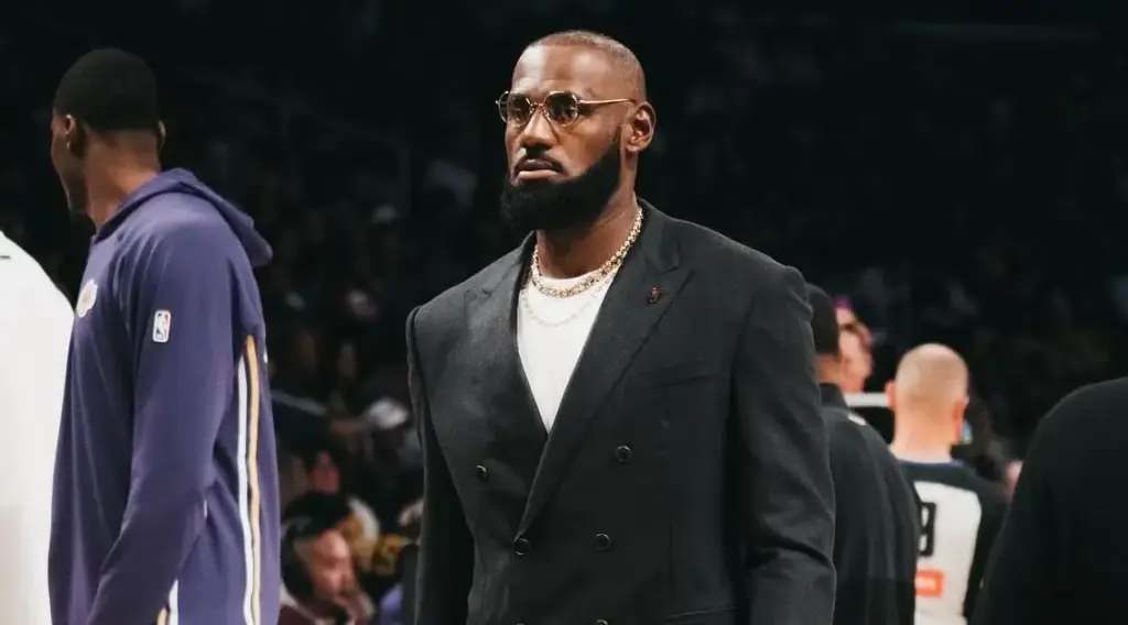 Mesmo jogando no Philadelphia 76ers, LeBron James deve morar em Nova York