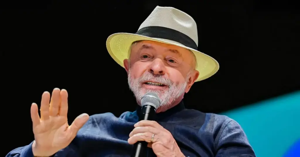 PDT oficializa apoio a Lula e estará com o PT no 1° turno após 12 anos