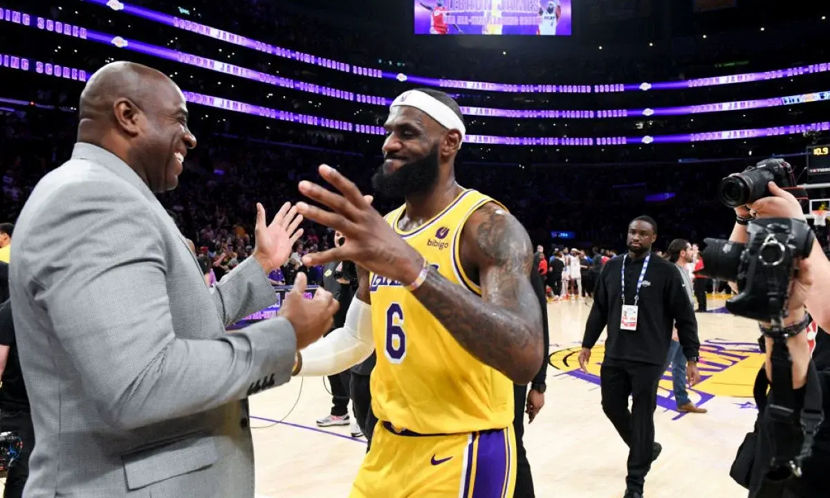 Magic Johnson sobre ida de LeBron ao 76ers: "Um dos melhores da NBA”