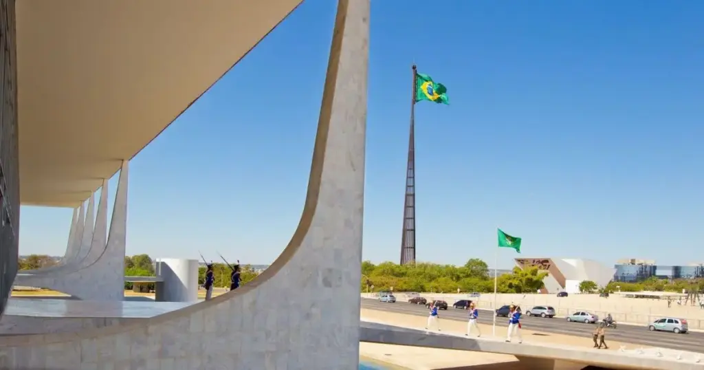 Resposta política e reciprocidade adiada: como o governo reagiu ao tarifaço