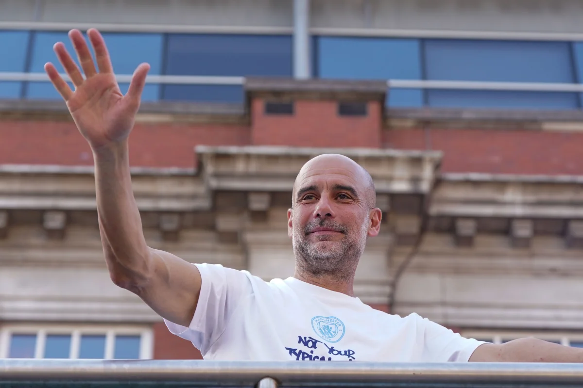 Pep Guardiola pede à Itália salário 10 vezes maior que De la Fuente