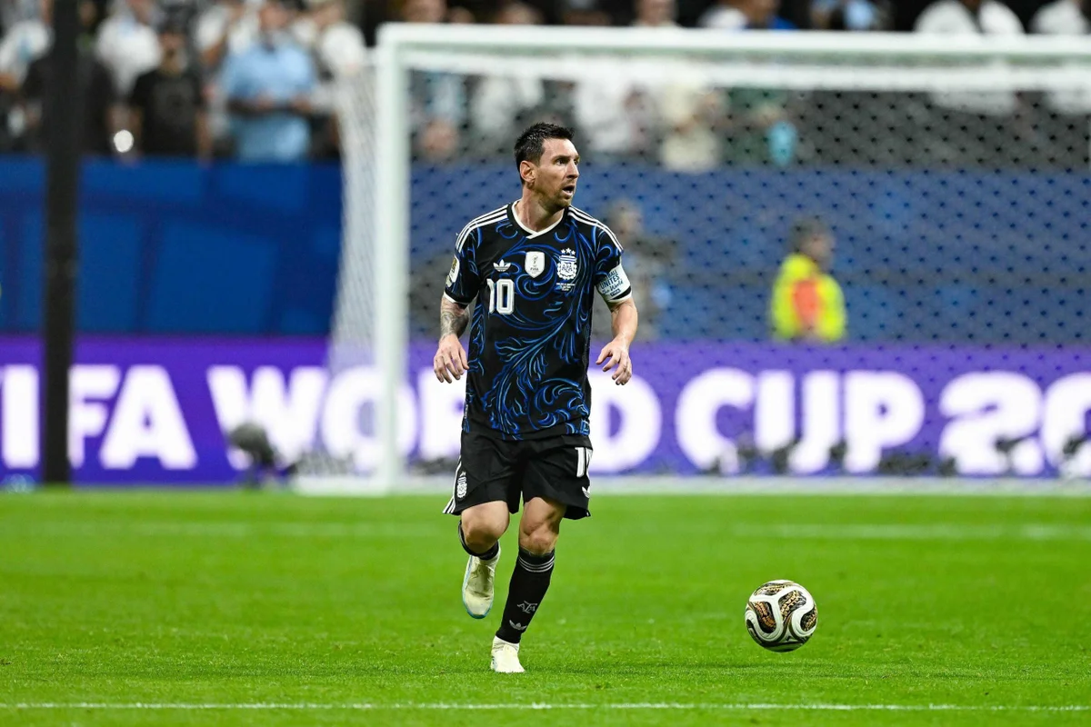 Sem Paredes, Argentina divulga escalação para a final da Copa do Mundo