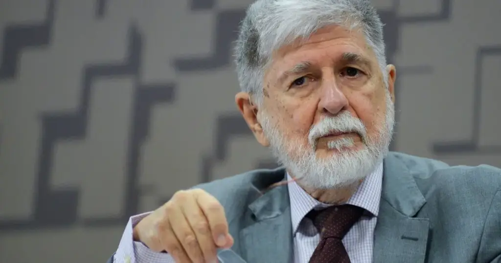“Desrespeito à soberania”, diz Amorim à CNN sobre missão eleitoral dos EUA