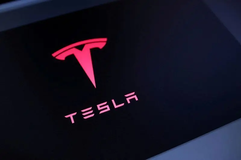 Tesla tem queda de 5% com lucro de US$ 1,1 bi no segundo trimestre