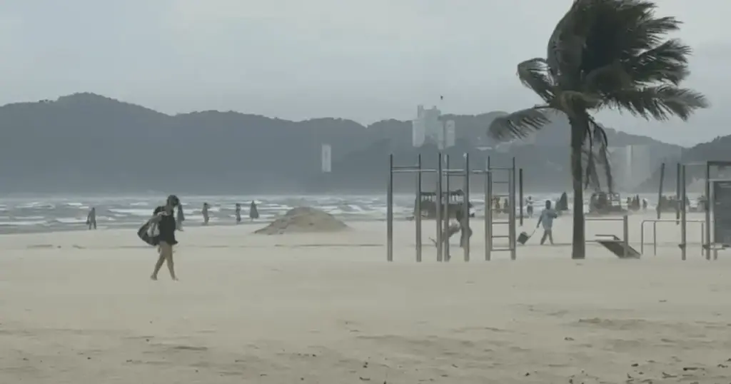 SP encerra gabinete de crise após ventania de mais de 100 km/h no litoral